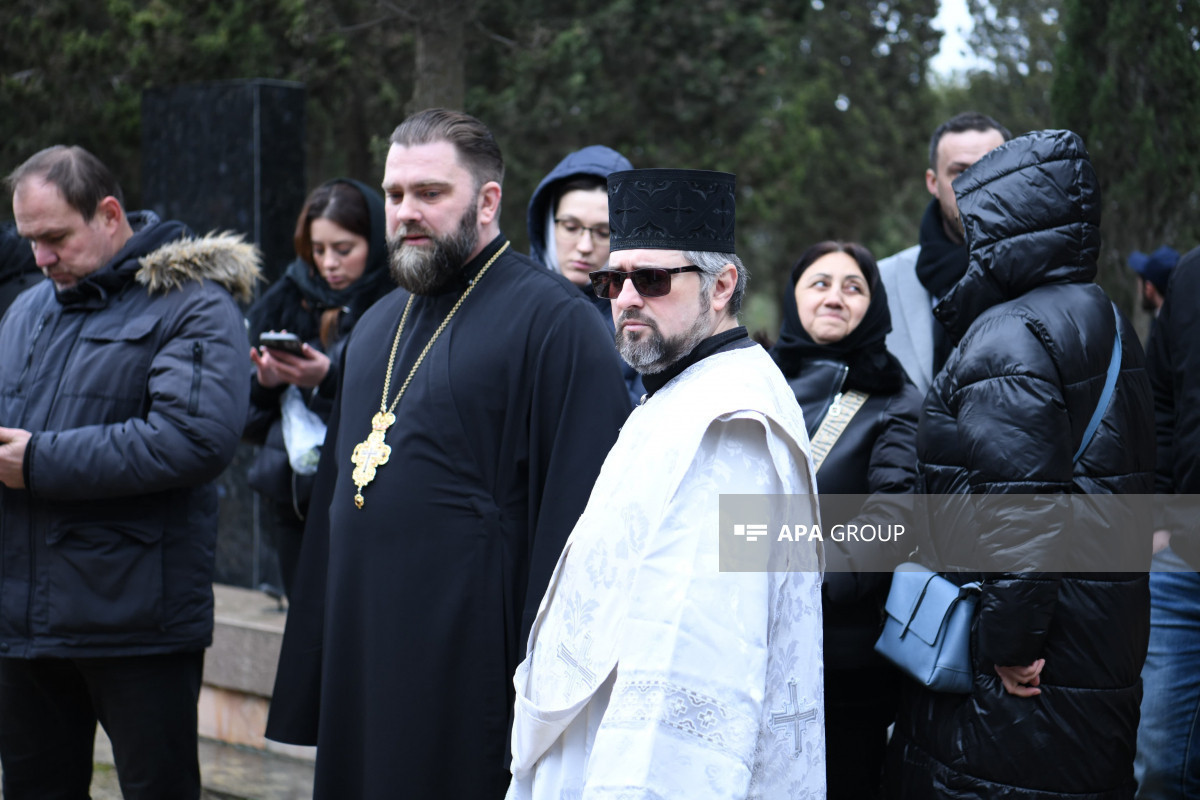 Состоялись похороны погибших в Актау членов экипажа на II Аллее почетного захоронения -ФОТО -ВИДЕО 