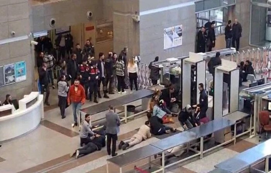 В Стамбуле задержаны 34 человека за нападение у здания суда-ВИДЕО -ОБНОВЛЕНО-2 