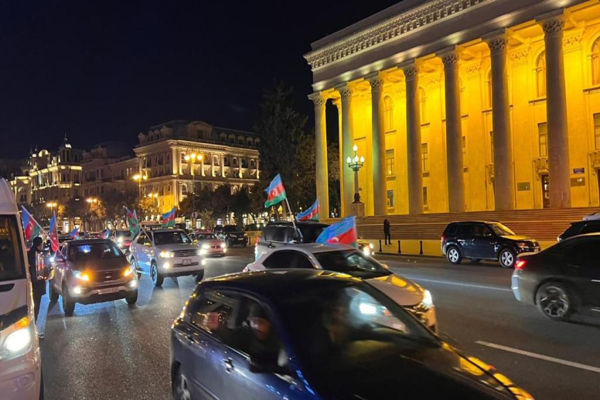 Азербайджанский народ празднует победу Ильхама Алиева -ФОТО 