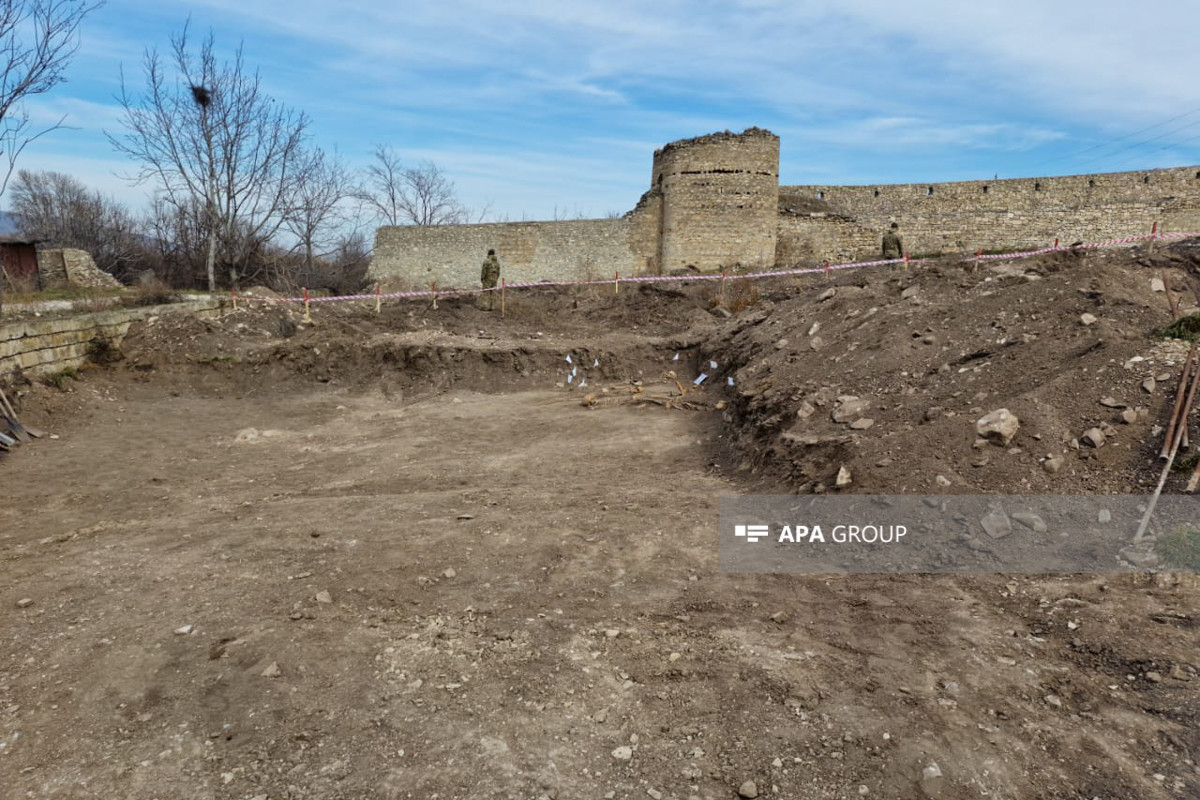 Обнаруженное в Ходжалинском районе массовое захоронение, возможно, принадлежит жертвам геноцида-ФОТО -ОБНОВЛЕНО 