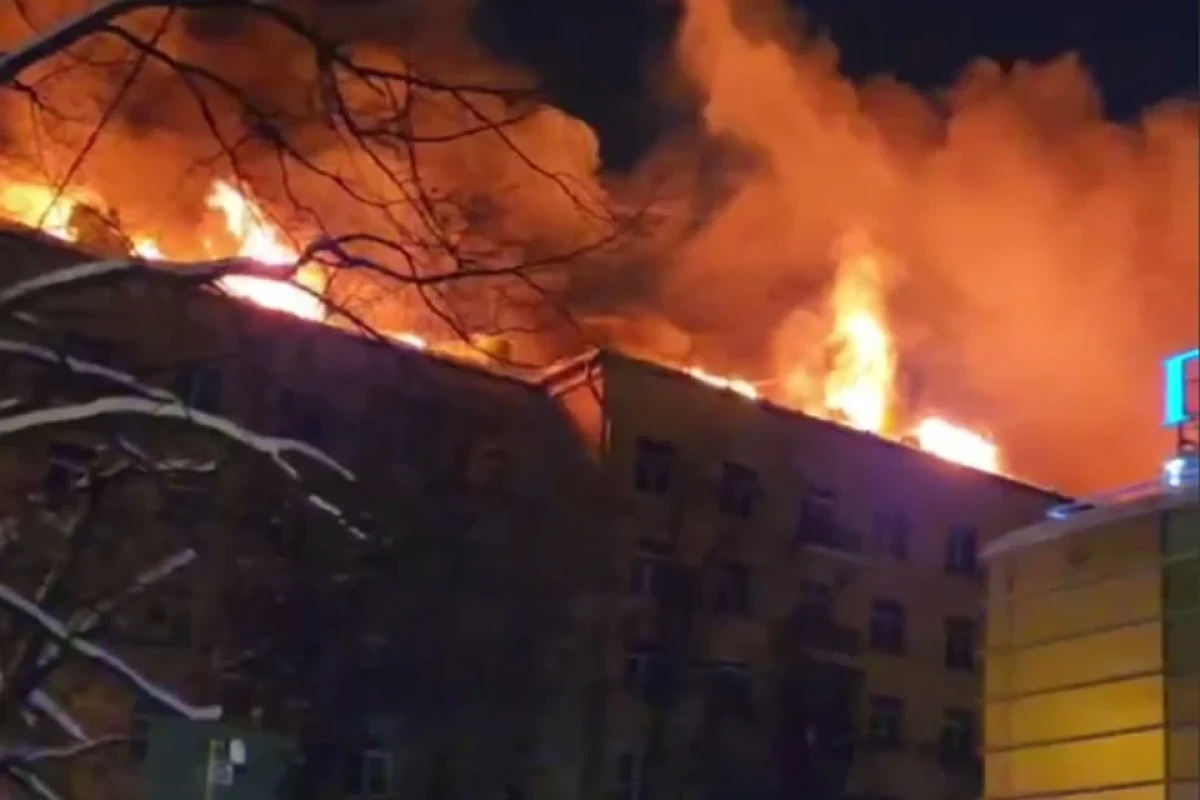 Пожар в московской многоэтажке локализован, есть пострадавшие-ФОТО -ВИДЕО -ОБНОВЛЕНО 