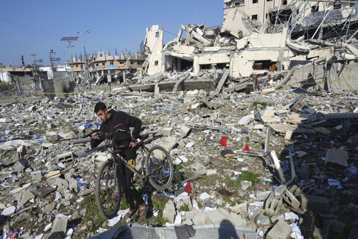 ООН: На уборку скопившегося в секторе Газа мусора потребуется четыре года