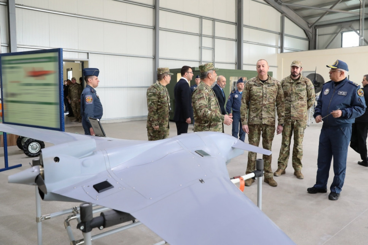 Ильхам Алиев и его сын Гейдар Алиев посетили военные объекты ВВС-ВИДЕО -ОБНОВЛЕНО 