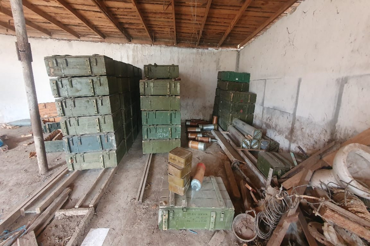 В Ханкенди и Ходжавенде обнаружены оружие и боеприпасы-ФОТО 