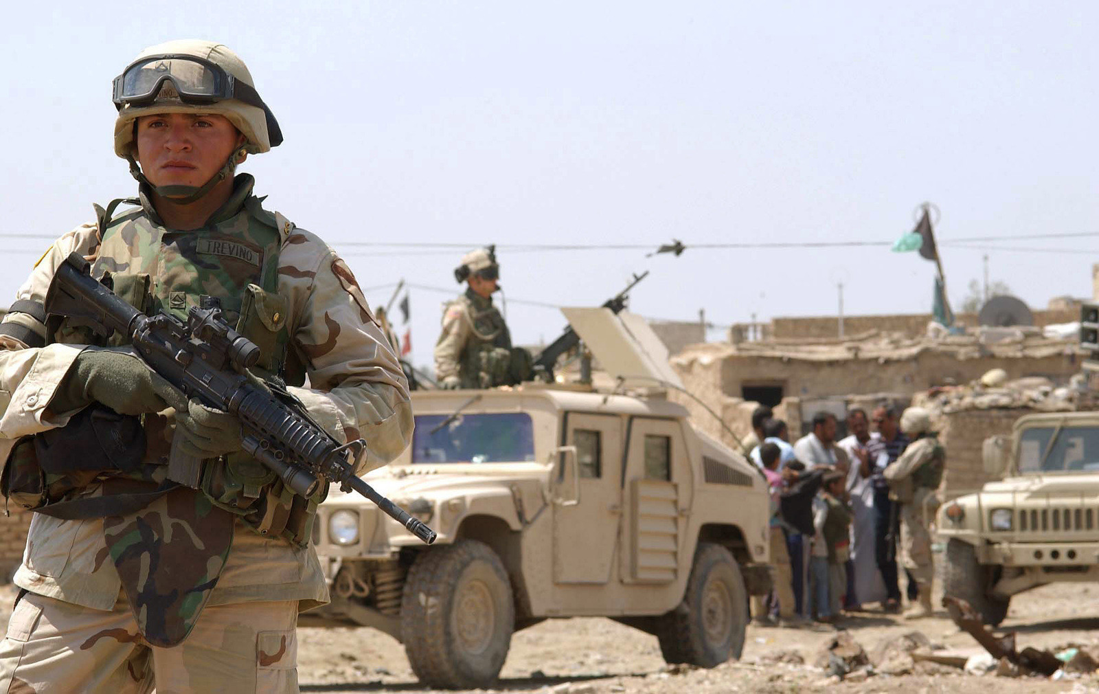 Американские военные в ираке. Солдат армии США В Ираке 2003. Армия США В Ираке.