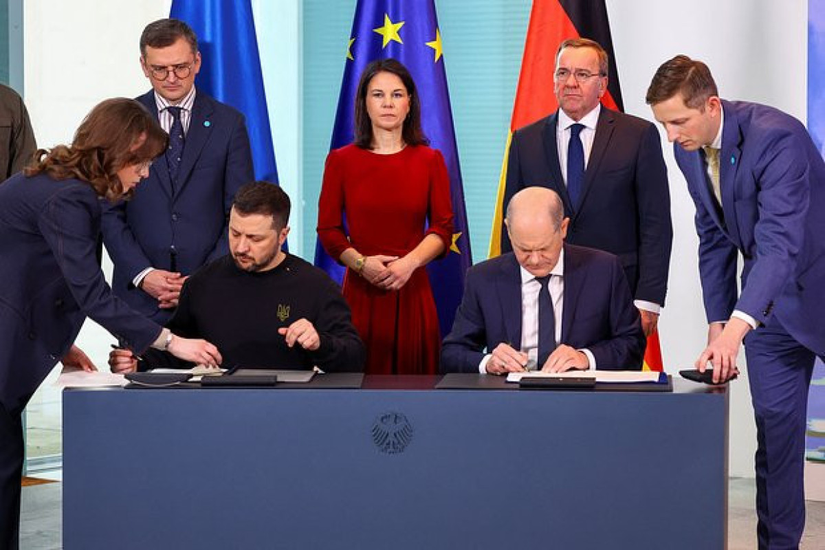 Зеленский и Шольц подписали соглашение о гарантиях безопасности
