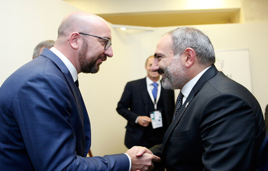Мишель обсудил с Пашиняном азербайджано-армянские отношения