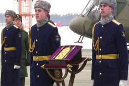 Путин подарил российской военной авиации икону после потери 7 самолетов за неделю