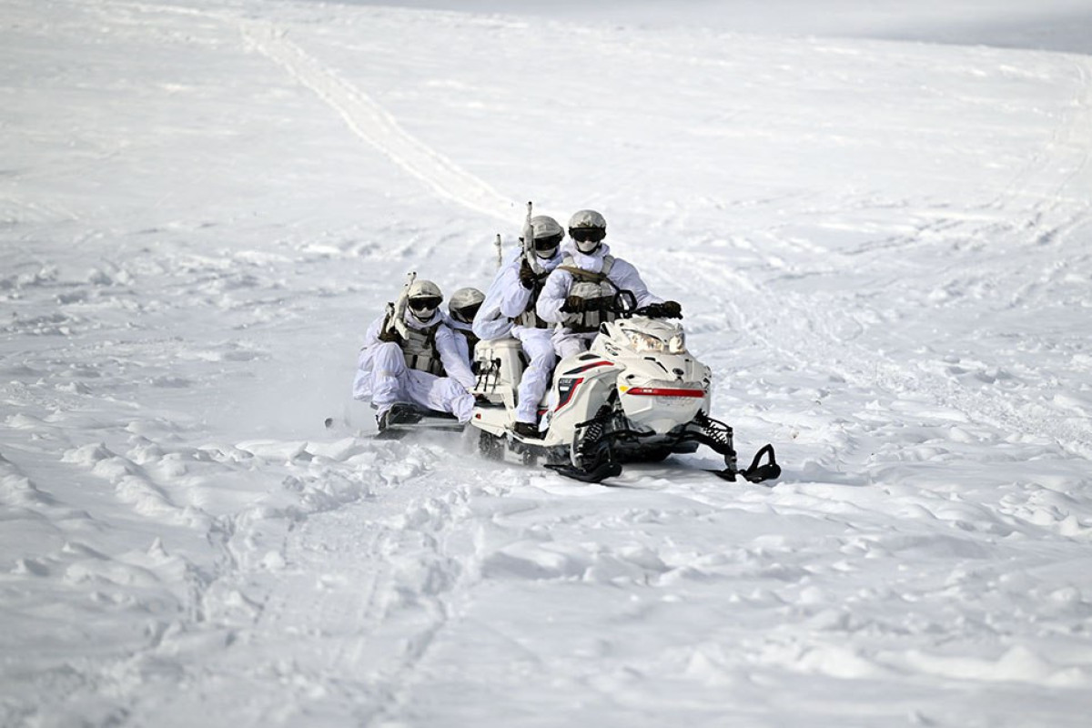 Спецназ Азербайджана провел учения в условиях суровых морозов
-ФОТО -ВИДЕО 