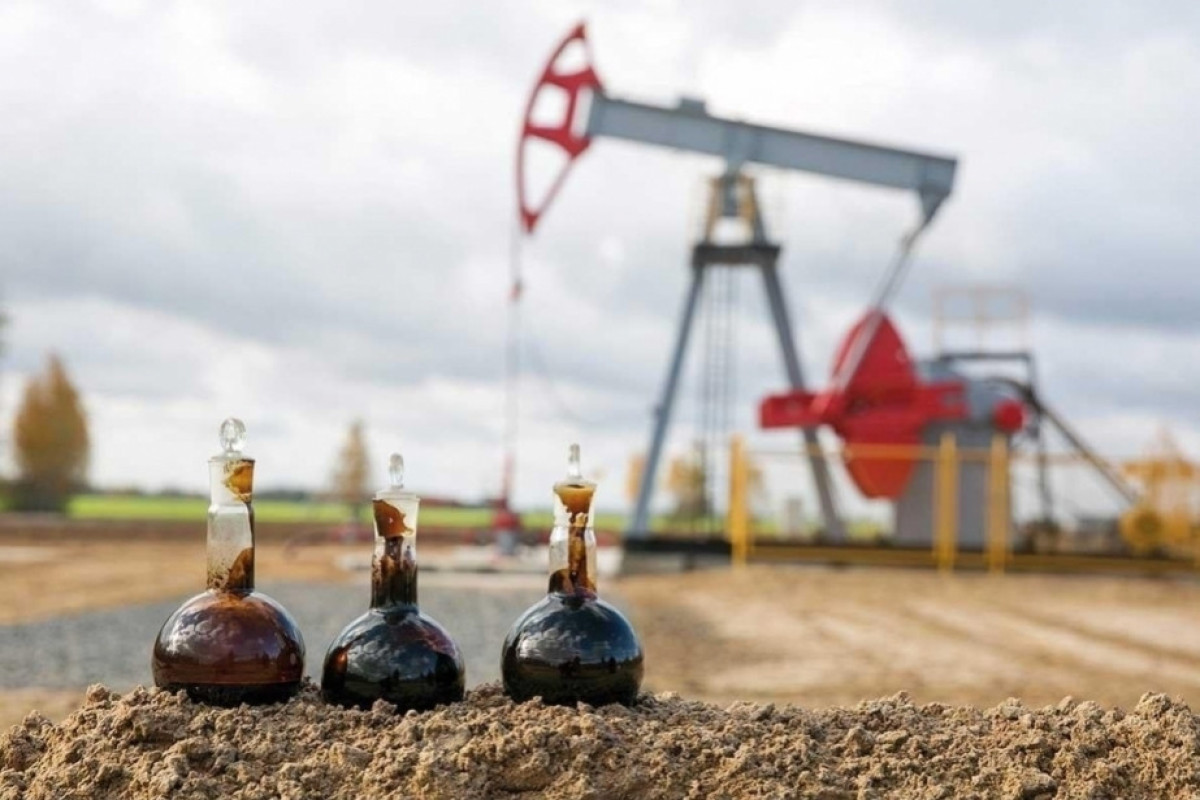 Цена на азербайджанскую нефть снизалась на $2.03 