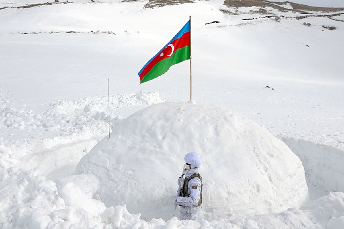 В отдельной общевойсковой армии Азербайджана прошли учения на тему «Ведение боевых действий в сильные морозы»