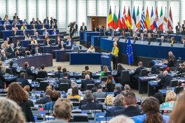 Европарламент отправит Украине еще 50 млрд евро