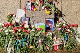 Ритуальным агентствам в Москве запретили проводить похороны Навального