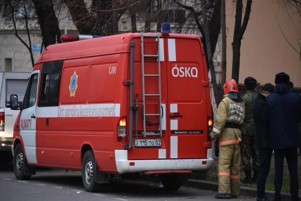 В Казахстане рухнуло здание кафе, есть пострадавшие-ВИДЕО