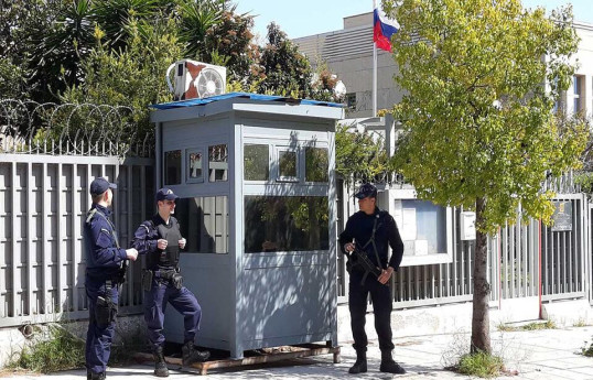 В российское посольство в Афинах прислали конверт с неизвестным порошком