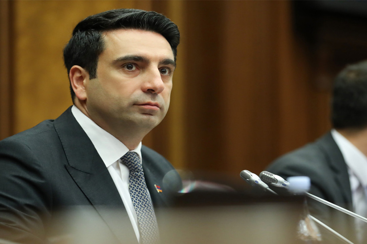 Симонян заговорил о прямых переговорах между Баку и Ереваном