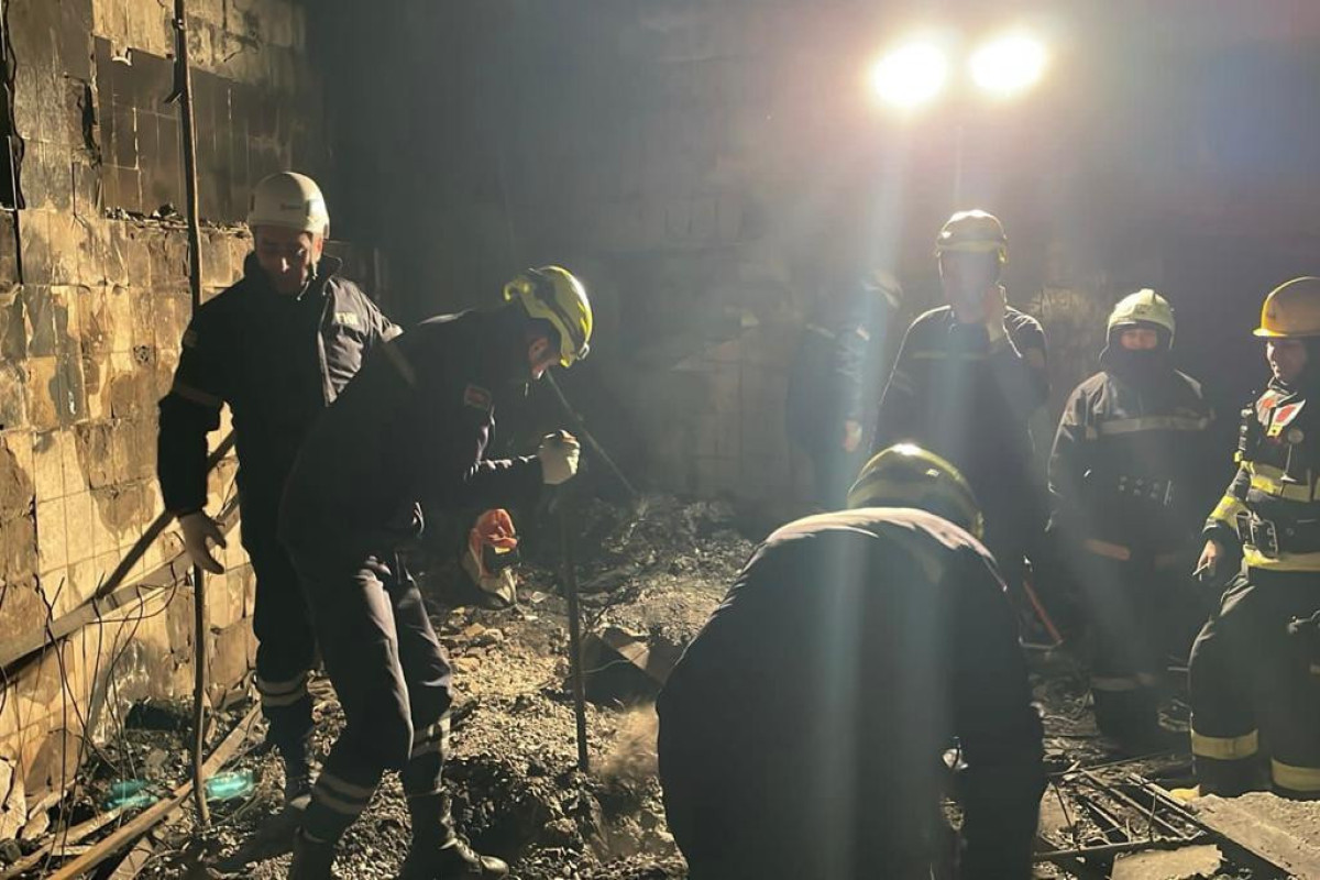В Баку продолжаются поиски в цеху, где погибли 9 человек -ФОТО -ВИДЕО 