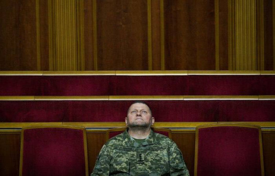 Пресс-секретарь: Зеленский не увольнял Залужного