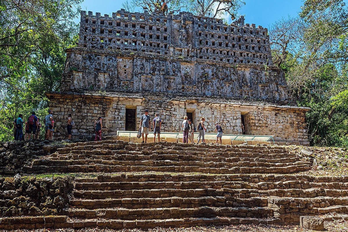 Древние памятники майя попали под контроль мексиканских картелей