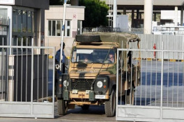 СМИ: ВС Турции направили подкрепления в приграничные города в Сирии и закрыли КПП