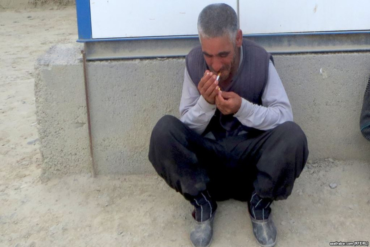 В Таджикистане в три раза повысили штраф за курение в непредназначенных местах