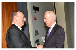 Ильхам Алиев поздравил Джо Байдена с Днем Независимости США
