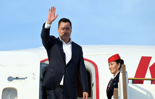 Президент Кыргызстана прибыл в Азербайджан для участия в ОТГ