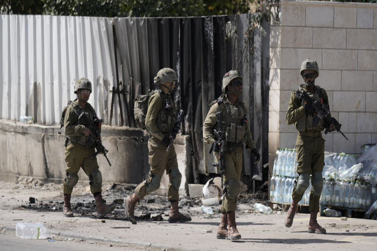 Израильские военные арестовали 16 палестинцев в ходе рейда на Западном берегу