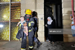 В Баку в многоэтажном доме произошел пожар-ФОТО -ВИДЕО 