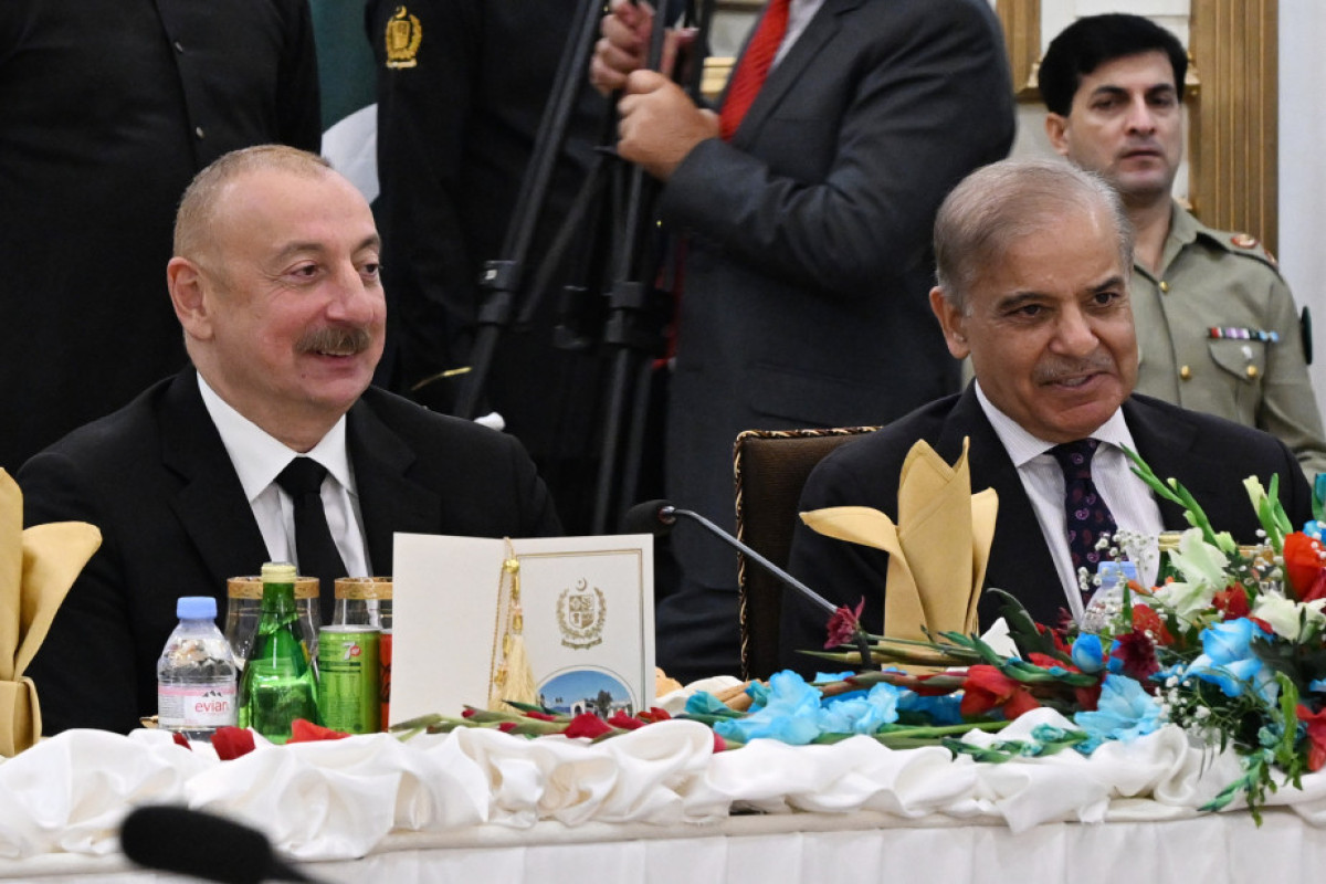 От имени премьер-министра Пакистана дан официальный обед в честь Президента Азербайджана