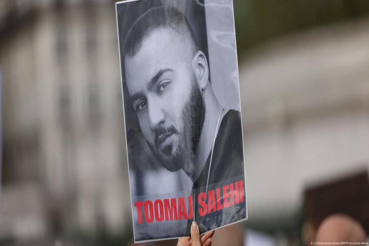 Иранского рэпера Салехи могут вновь приговорить к смертной казни