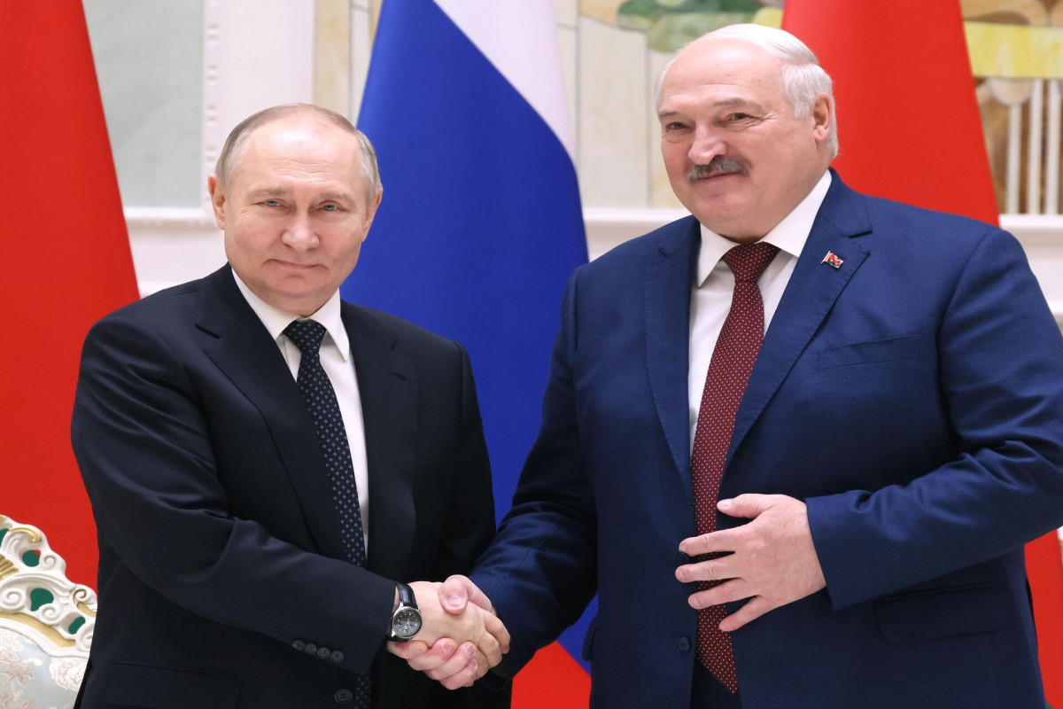 Лукашенко обсудит с Путиным дальнейшие шаги по Украине