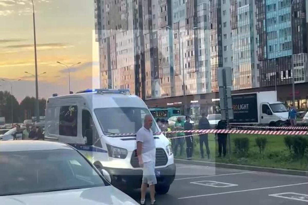 Группа людей устроила перестрелку в Петербурге-ВИДЕО 