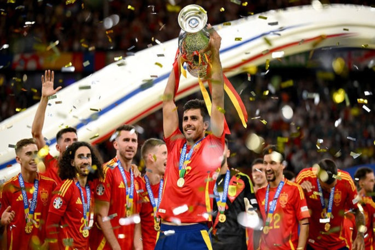 "Красная фурия" на вершине триумфа: Испания выиграла Евро 2024, обойдя Англию в напряженном финале