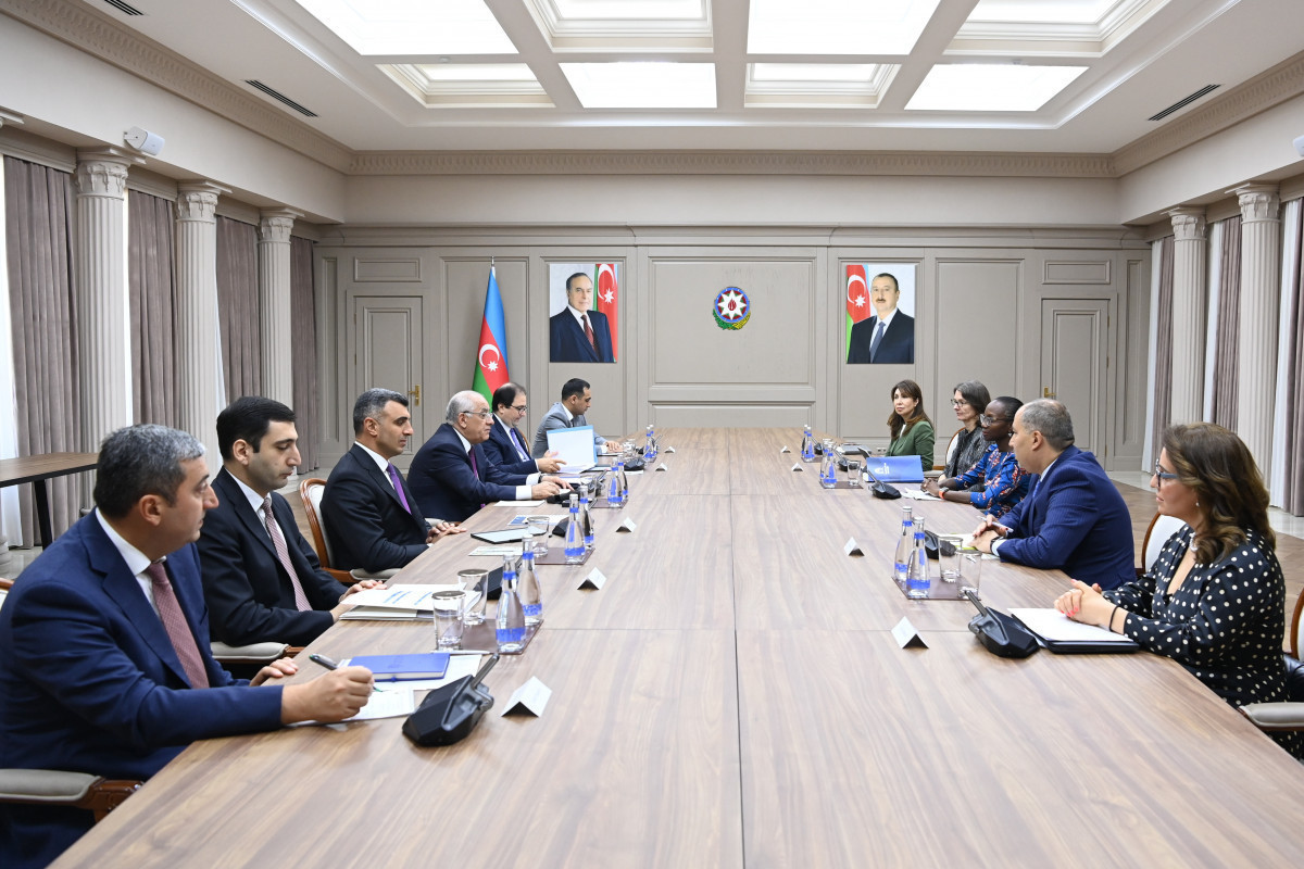 Состоялась встреча Али Асадова с региональным директором ВБ