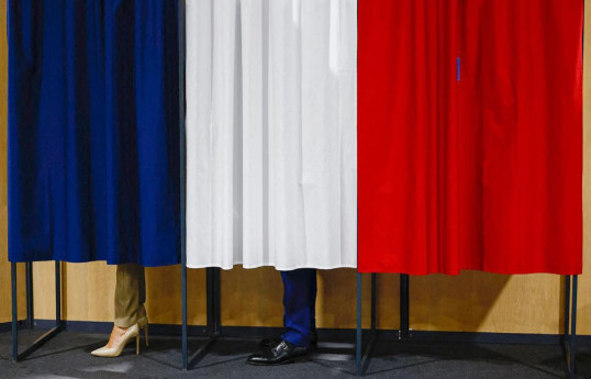Левые партии Франции не могут договориться о кандидатуре премьера