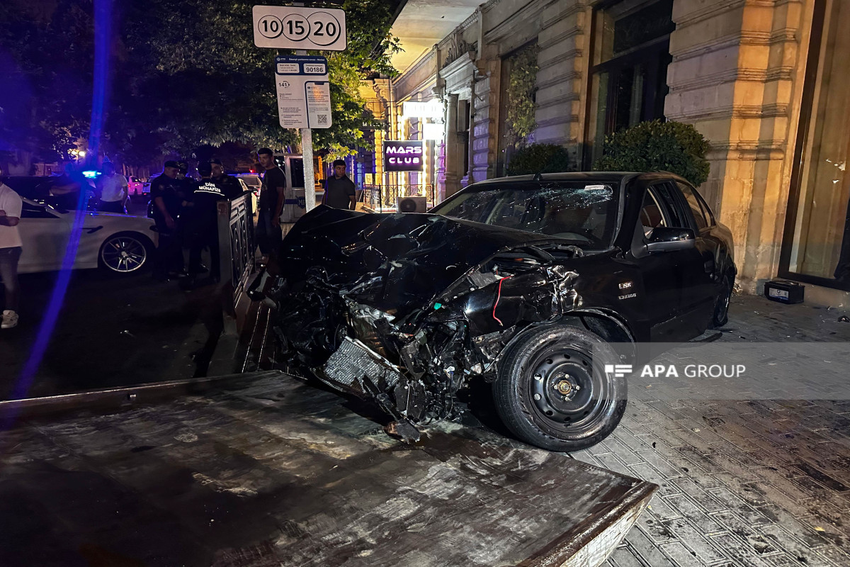 В Баку в ДТП пострадали 5 человек-ФОТО 