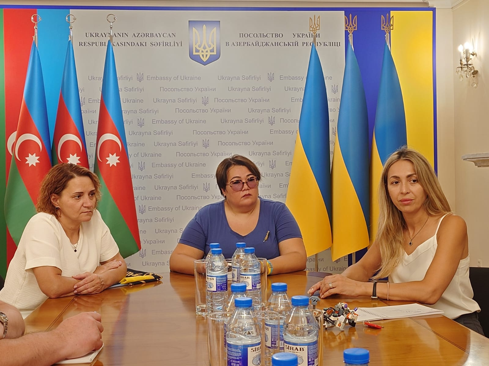 Украинские общественные организации. Украинские общественные организации. Украинские общественные организации. Украинские общественные организации. Российско-украинские отношения.