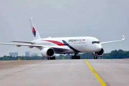 Самолет рейса Лондон-Куала-Лумпур совершил экстренную посадку в Баку