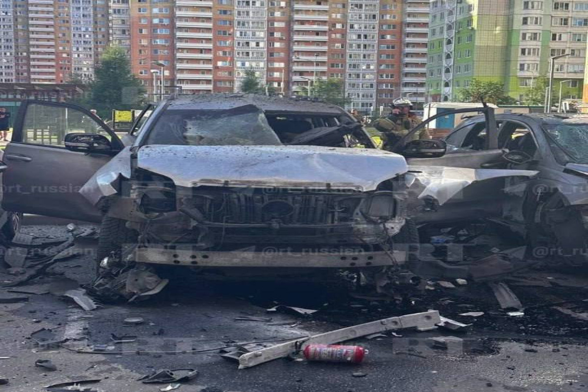 В Москве взорвали машину офицера ГРУ-ФОТО -ВИДЕО 
