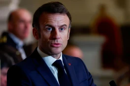 Макрон не намерен назначать нового премьера Франции до конца Олимпиады