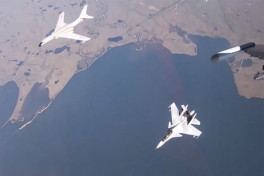 Россия и Китай впервые вместе отправили ядерные бомбардировщики к Аляске