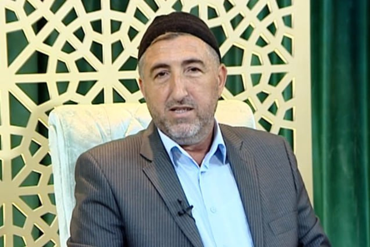 В Баку судят виновного в покушении на имама мечети