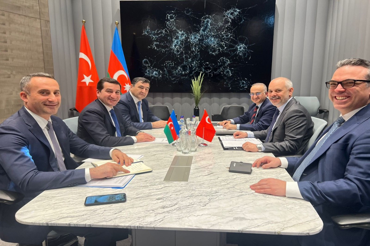 Помощник Президента Азербайджана встретился с коллегами из Турции и Узбекистана -ФОТО 