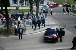 «Пять выстрелов в премьер-министра в Центральной Европе в начале XXI века. Это безумие!» - Петер Сиярто 