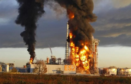 Украина разносит нефтеперерабатывающую систему России -  ОБЗОР  