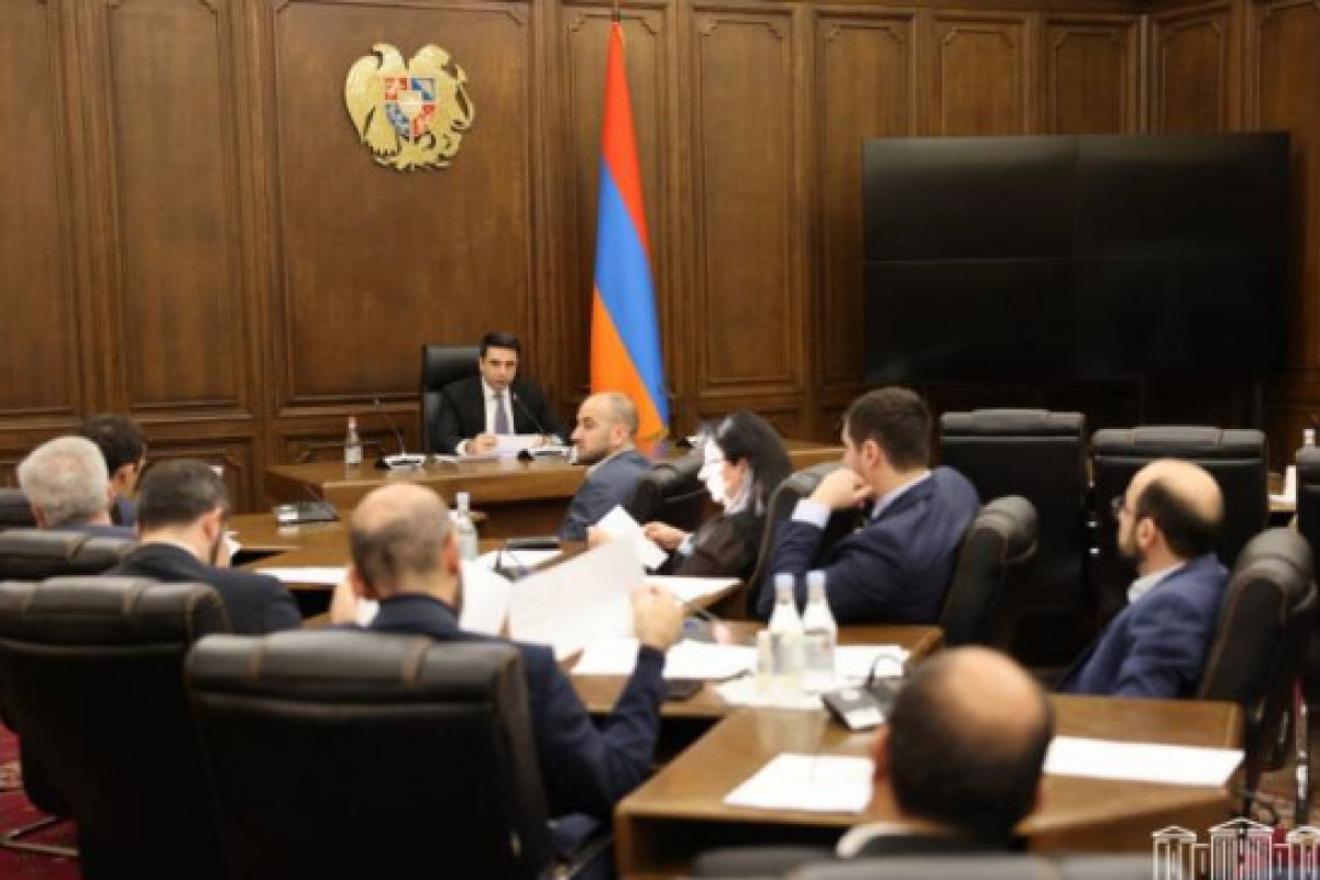 Совет парламента Армении отклонил предложение оппозиции