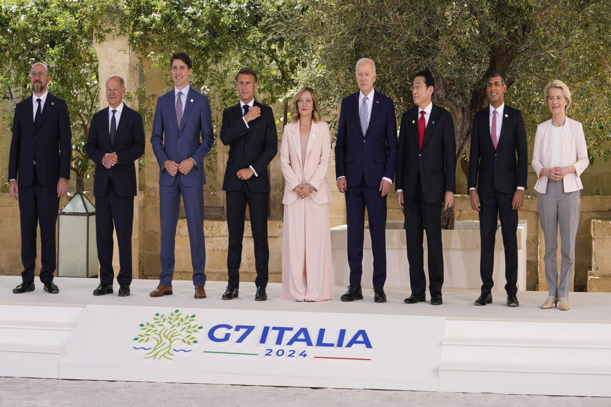 Западные СМИ назвали саммит G7 в Италии "встречей ослабленных политических лидеров Запада"