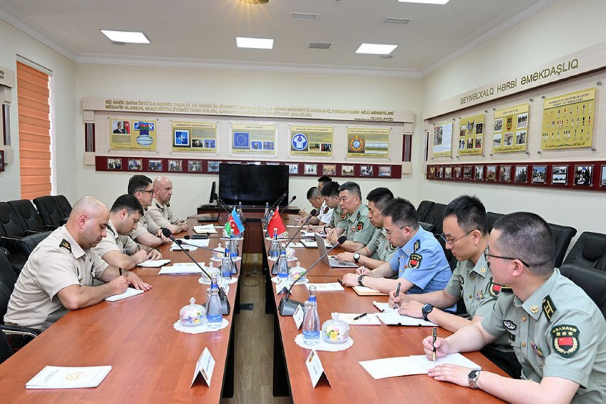 Визит китайской военной делегации в Азербайджан: Обсуждение сотрудничества и перспектив 