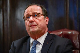 Олланд: Макронизму во Франции пришел конец